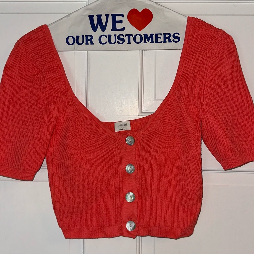 Wilfred Aritzia Hot Pink Crop Top. Never worn